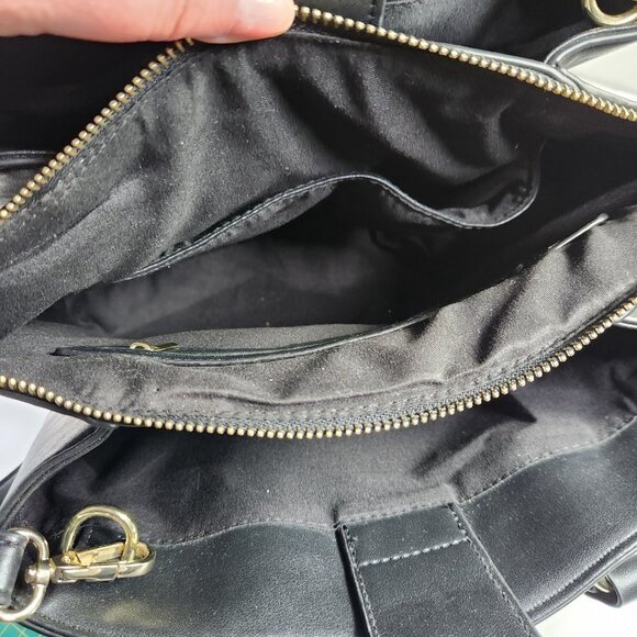 BCBG Purse Shoulder Bag Black with Golden Colour Hardware Polyvinyl Larg… - Picture 4 of 16